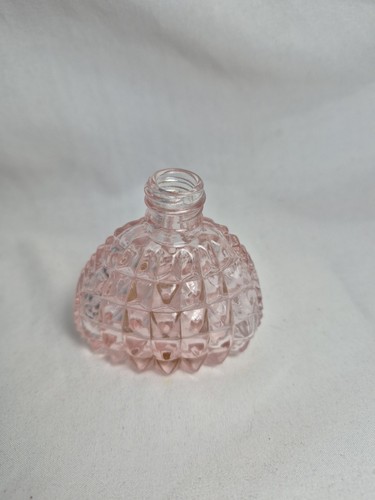Vintage pink depression glass - pink,